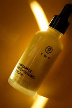 PINEAPPLE BRIGHTENING SERUM