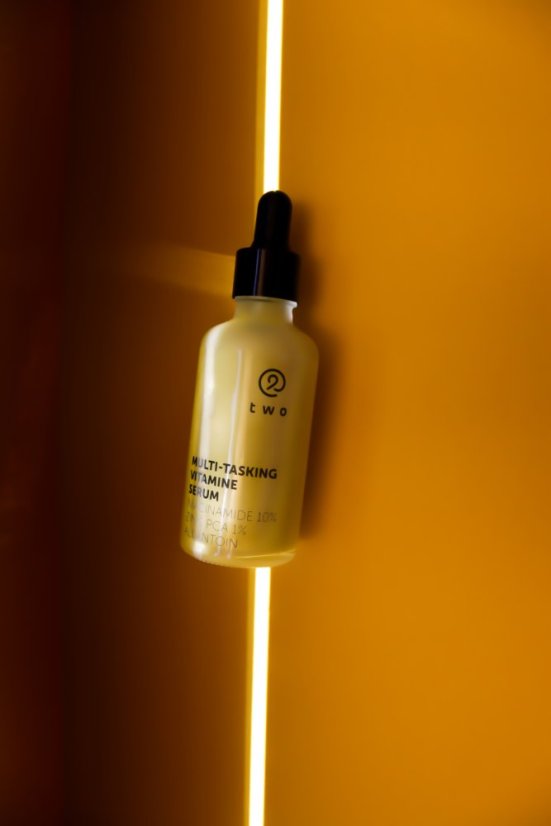MULTI-TASKING VITAMINE SERUM